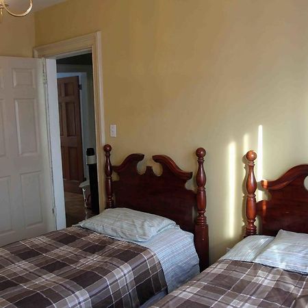 New York Homestay Newark Exterior photo